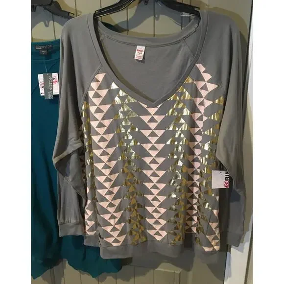 BUNDLE Deal ~ 3x - Picture 4 of 12